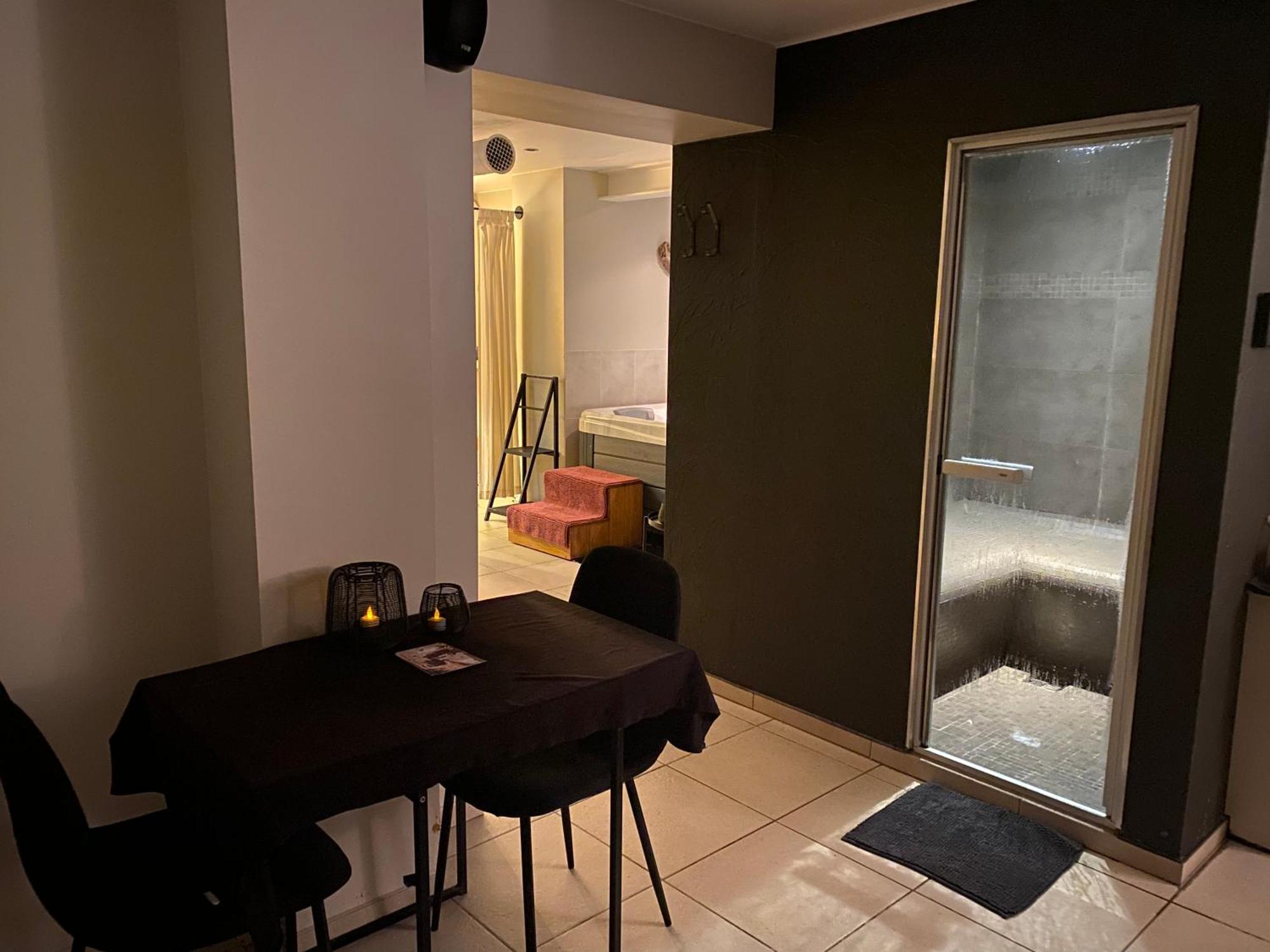 Le Petit Studio De L'Espace Bien Etre Libin Exterior photo